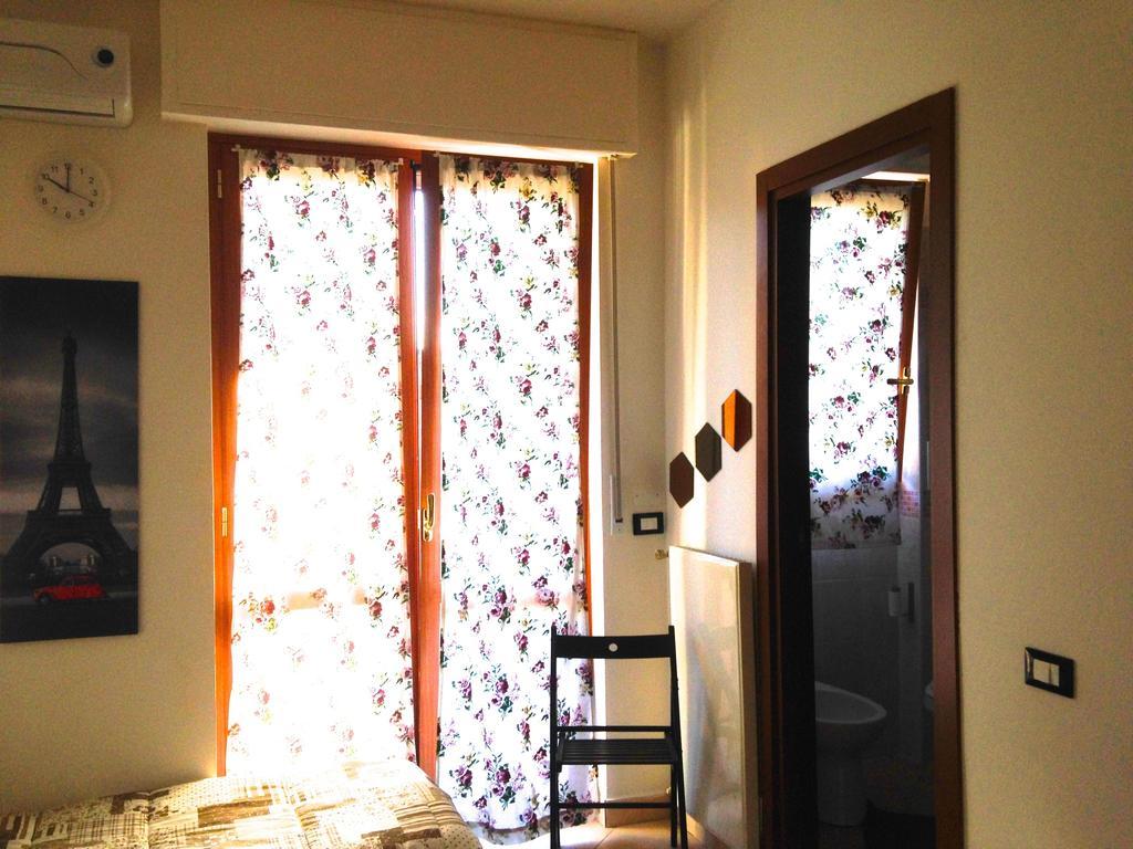 Top Suit Centro - Guest house Brugherio Buitenkant foto