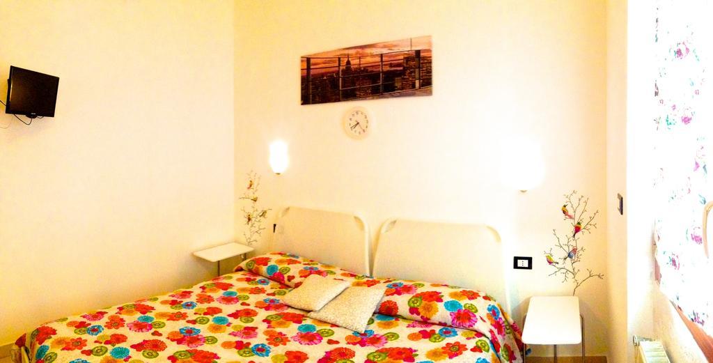 Top Suit Centro - Guest house Brugherio Kamer foto